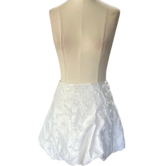 ZARA Bubble hem mini skirt White Size small NEW - Picture 4 of 14